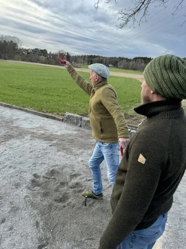 To stenger og fire sko